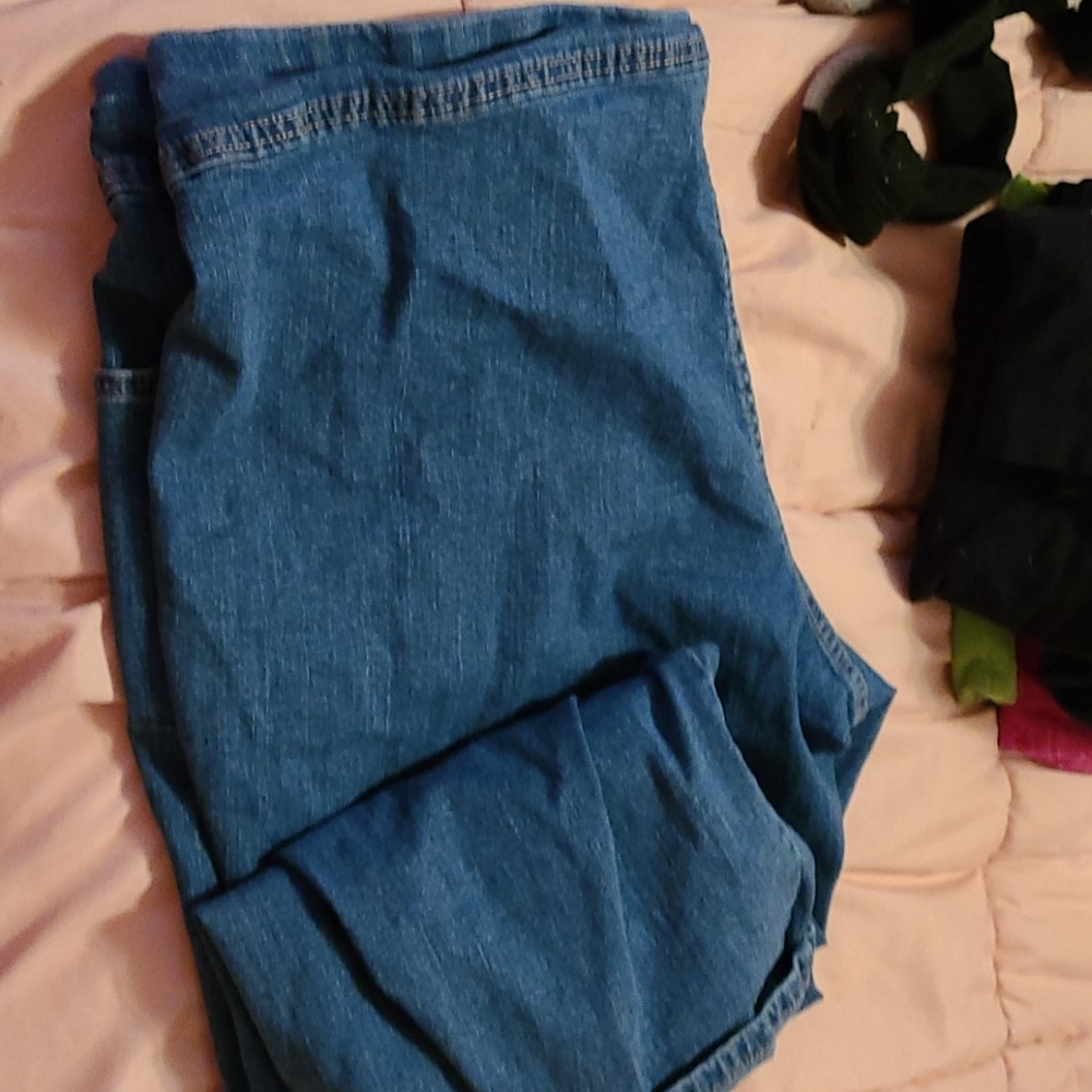 Jeans - Picture 2 of 3